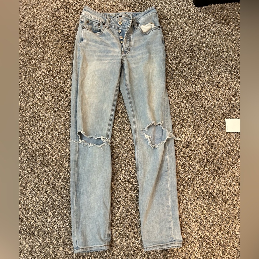 Size 0 American Eagle High Rise Ripped Jeans